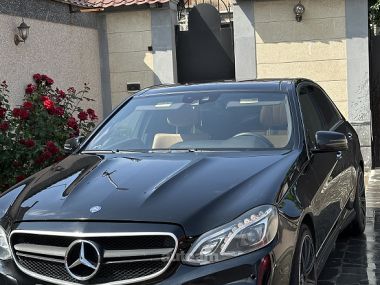Mercedes-Benz E 350  2010 