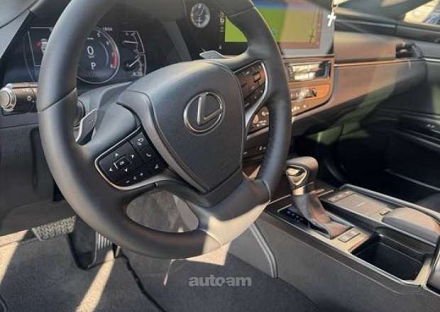 Lexus ES 250