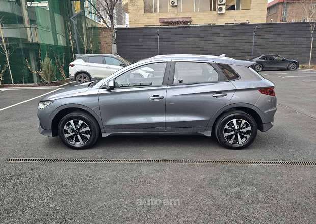 BYD e2