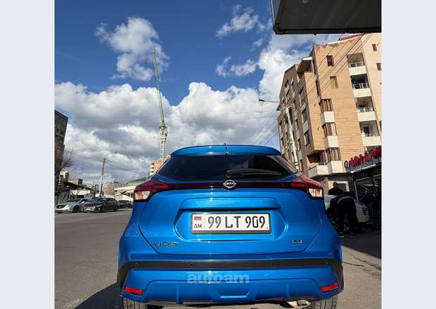 Nissan Kicks