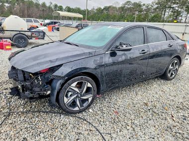 Hyundai Elantra  2023 