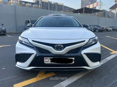 Toyota Camry  2021 