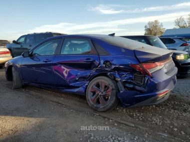 Hyundai Elantra  2021 