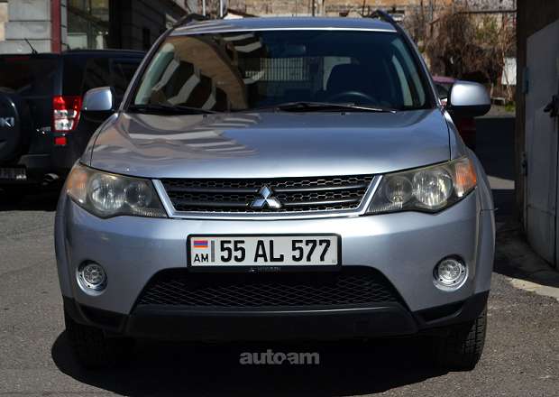 Mitsubishi Outlander 2007 — photo 2