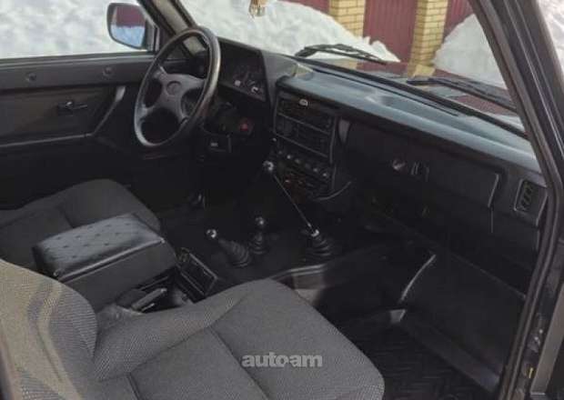 VAZ (Lada) 2121 NIVA (4x4)