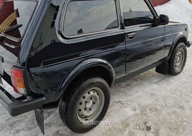 VAZ (Lada) 2121 NIVA (4x4)