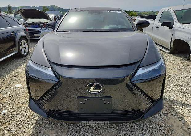 Lexus RZ 450e