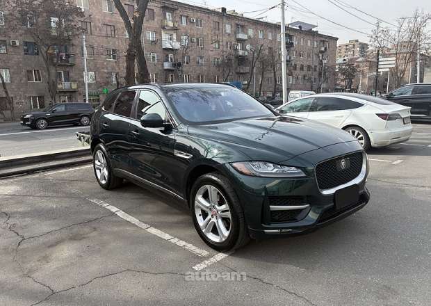 Jaguar F-Pace