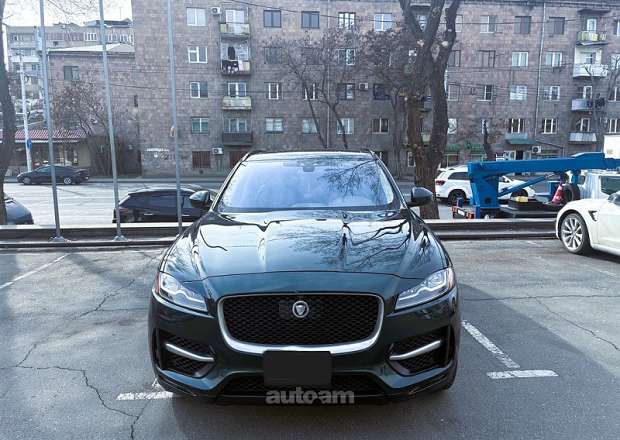 Jaguar F-Pace