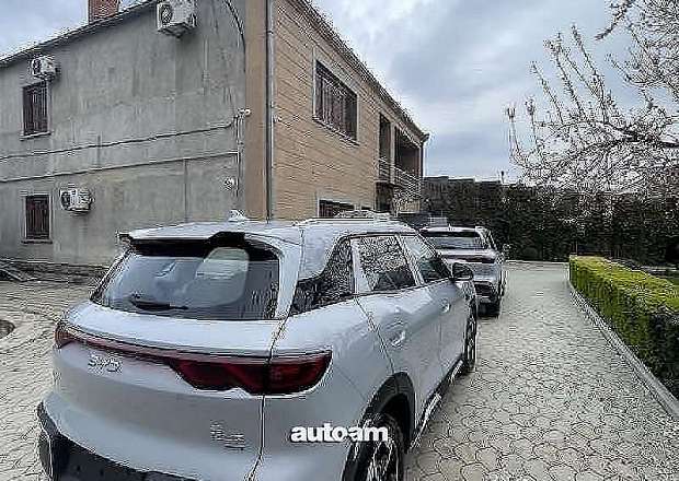 BYD Yuan Up