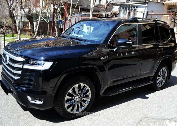 Toyota Land Cruiser 300