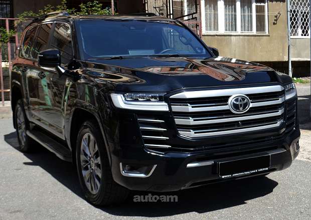 Toyota Land Cruiser 300