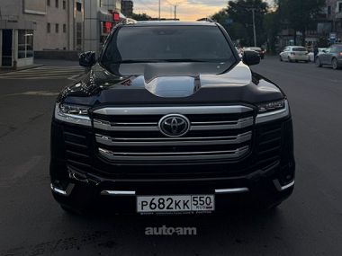 Toyota Land Cruiser 300  2021 