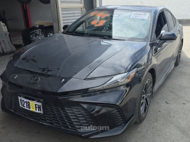 Toyota Camry  2025 