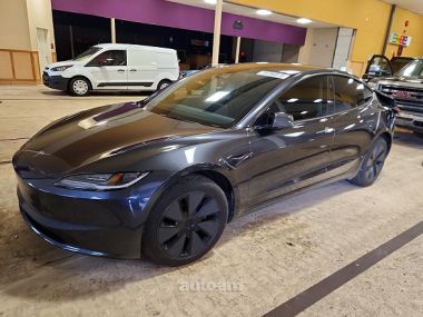 Tesla Model 3  2025 