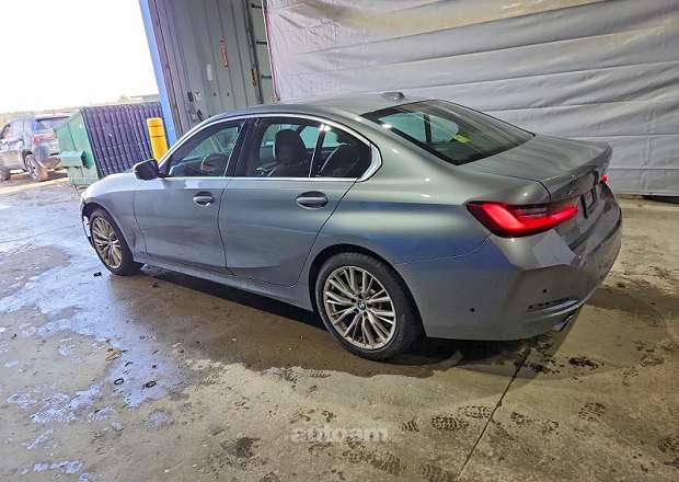 BMW 330