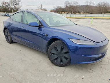 Tesla Model 3  2024 