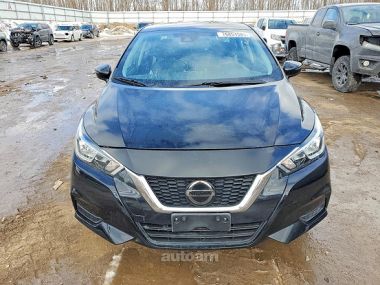 Nissan Versa  2021 