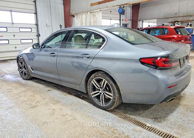 BMW 530