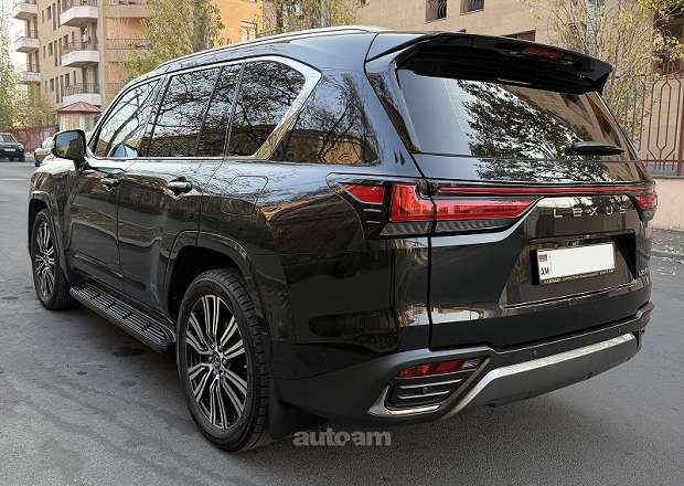 Lexus LX 500d