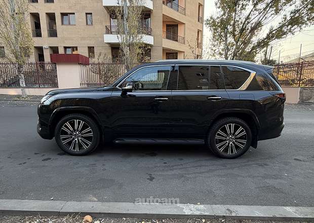Lexus LX 500d