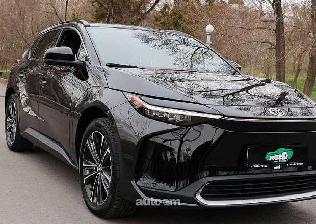 Toyota Bz4X
