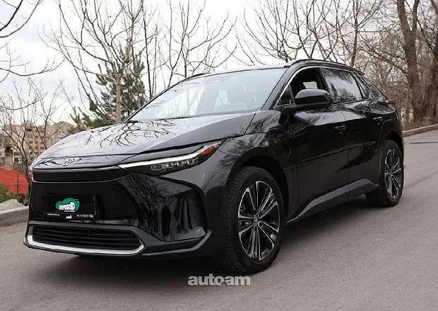 Toyota Bz4X