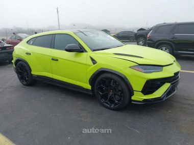 Lamborghini Urus  2023 
