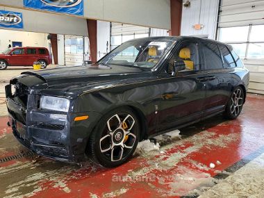 Rolls Royce Cullinan  2020 