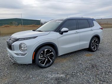 Mitsubishi Outlander  2023 