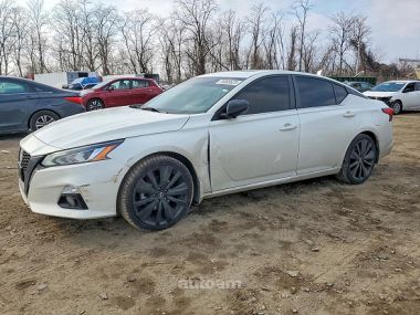 Nissan Altima  2022 