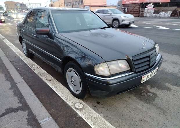 Mercedes-Benz C 180