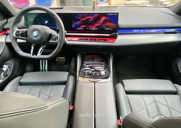 BMW i5