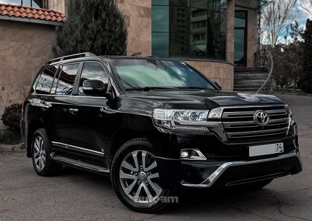 Toyota Land Cruiser 200