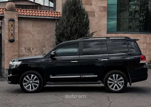 Toyota Land Cruiser 200