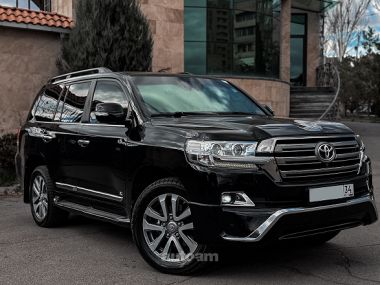 Toyota Land Cruiser 200  2016 