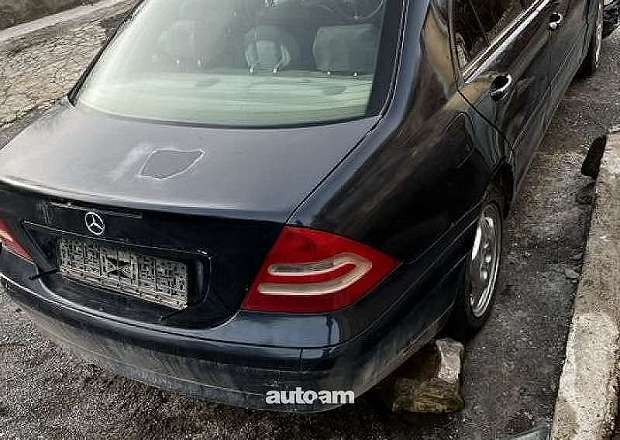 Mercedes-Benz C 180