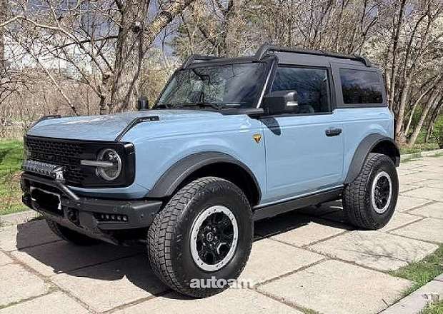 Ford Bronco
