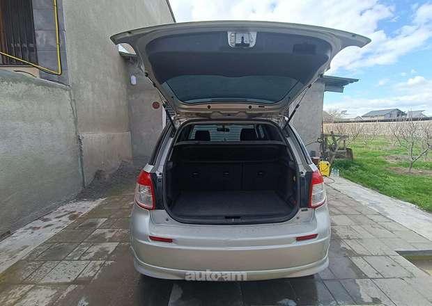 Suzuki SX 4