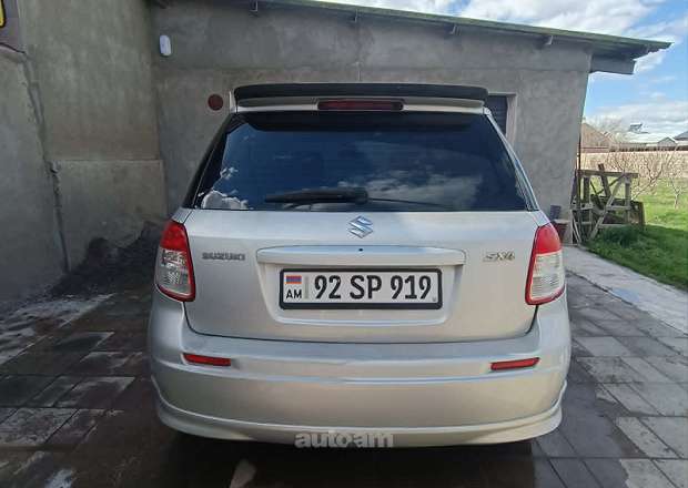 Suzuki SX 4