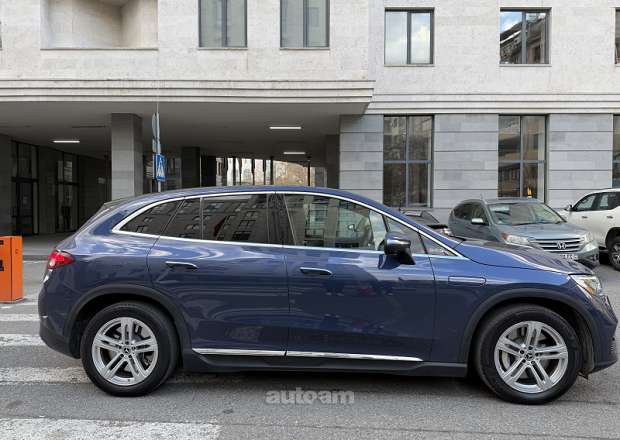 Mercedes-Benz EQE SUV