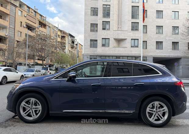 Mercedes-Benz EQE SUV