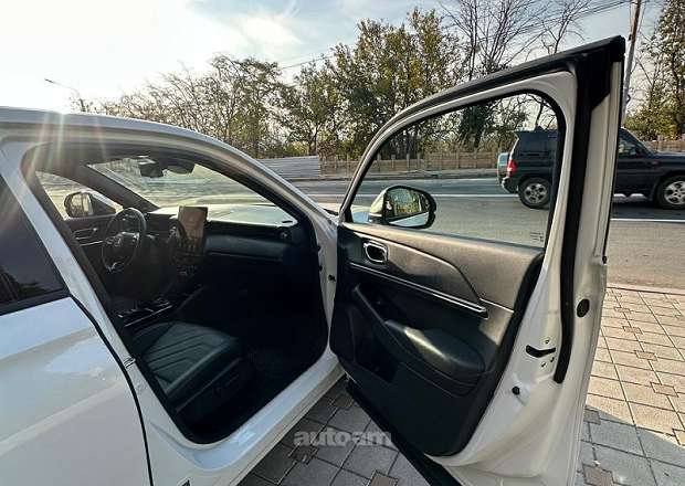 Honda e:NP1