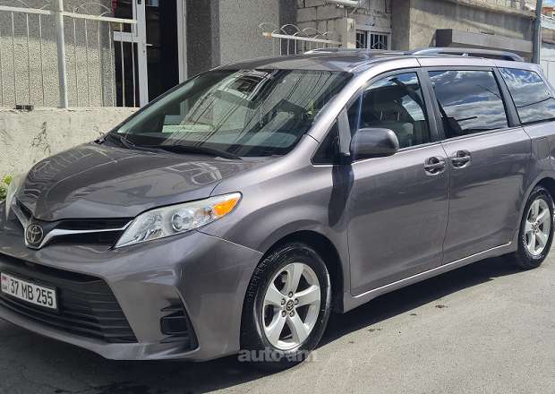 Toyota Sienna