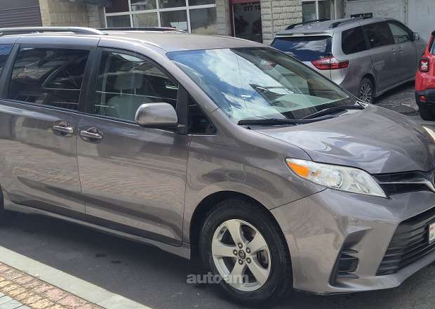 Toyota Sienna