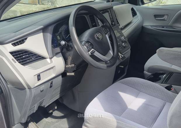 Toyota Sienna