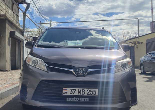 Toyota Sienna