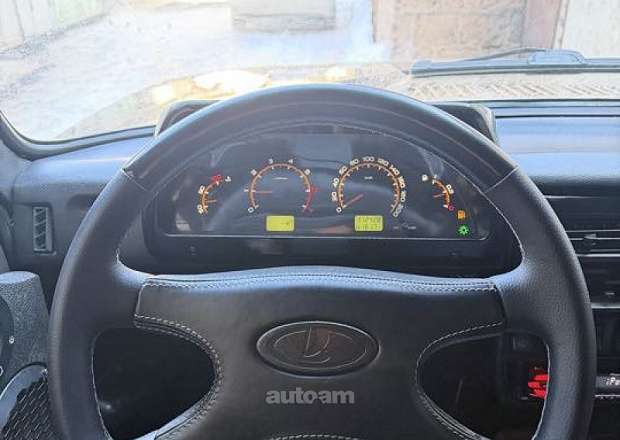 VAZ (Lada) 2121 NIVA (4x4)
