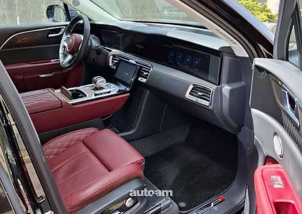Hongqi E-HS9