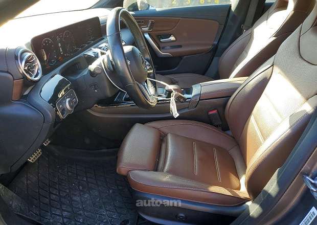 Mercedes-Benz CLA 250